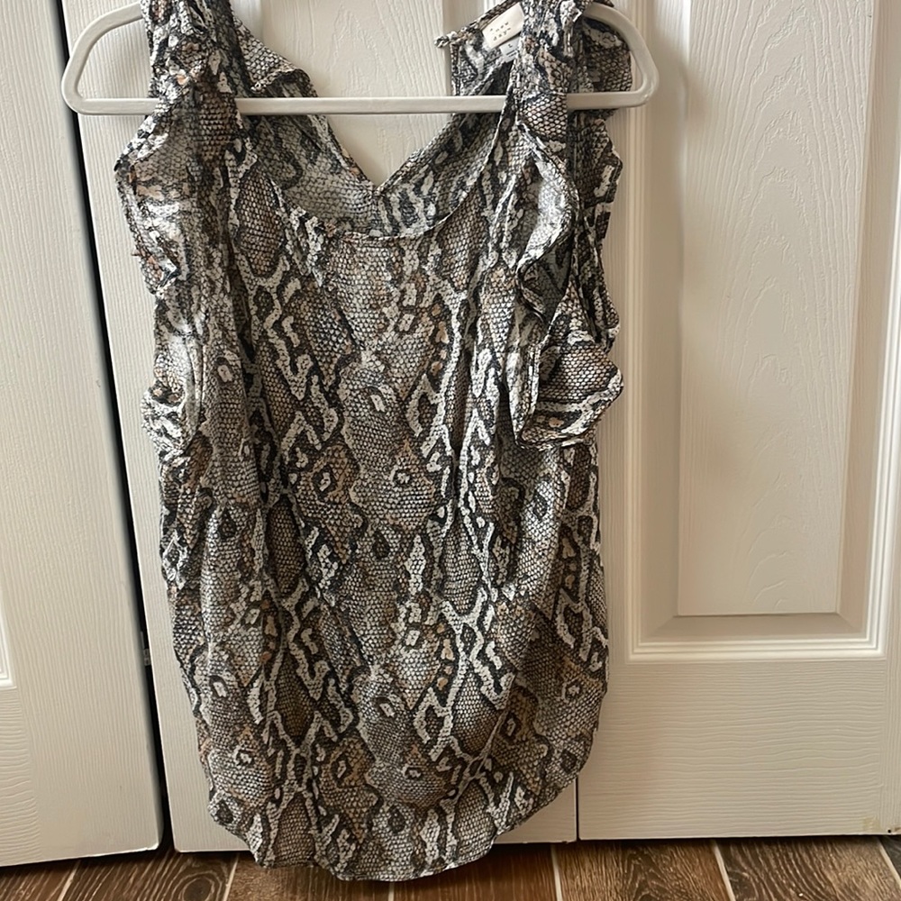 Snake skin print